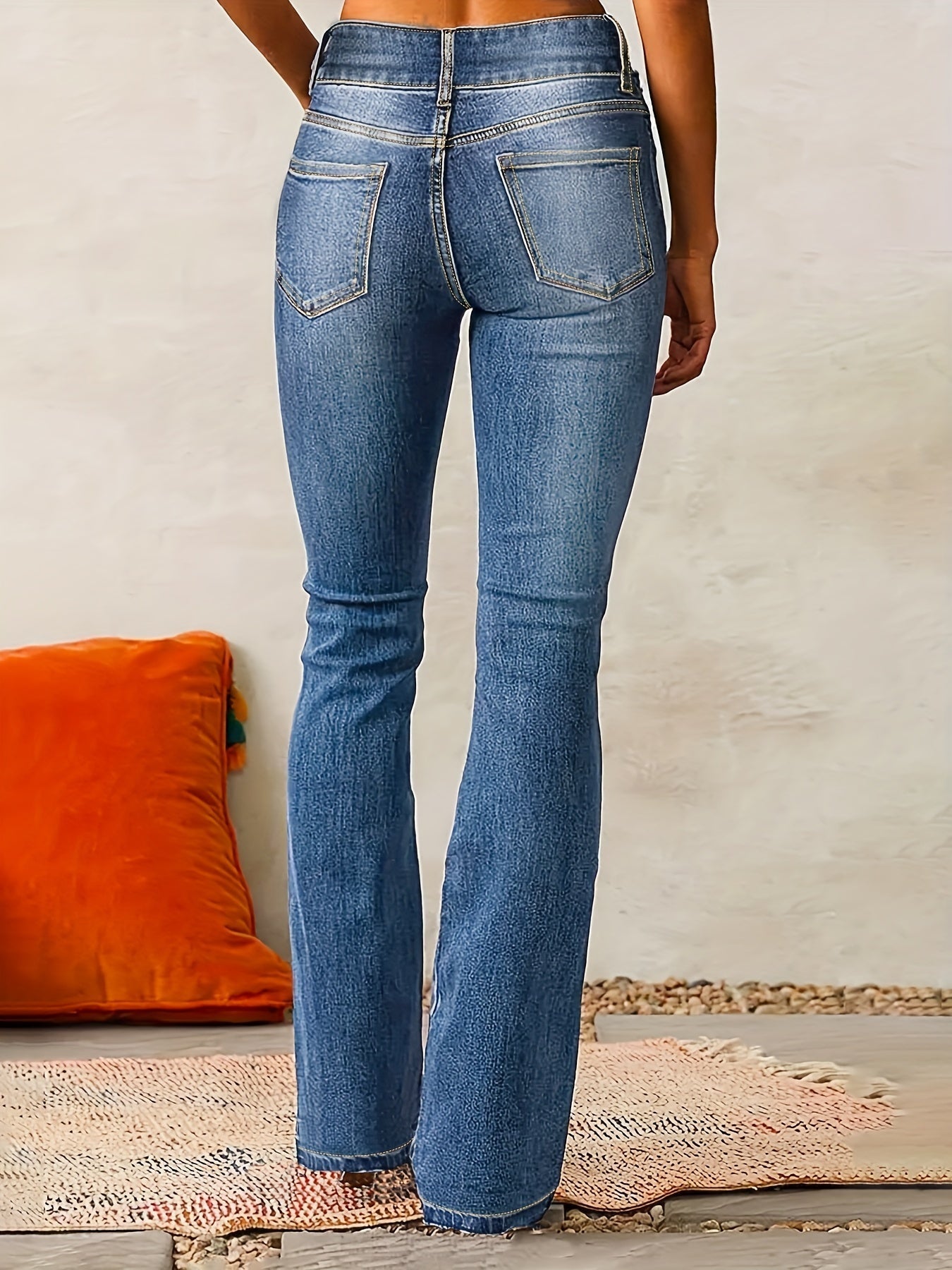 Marylène – Trendy High-Waisted Flared Jeans