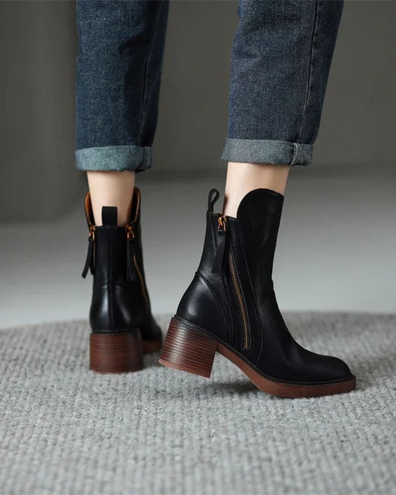 Garciel – Black leather ankle boots with comfortable heels, elegant and timeless