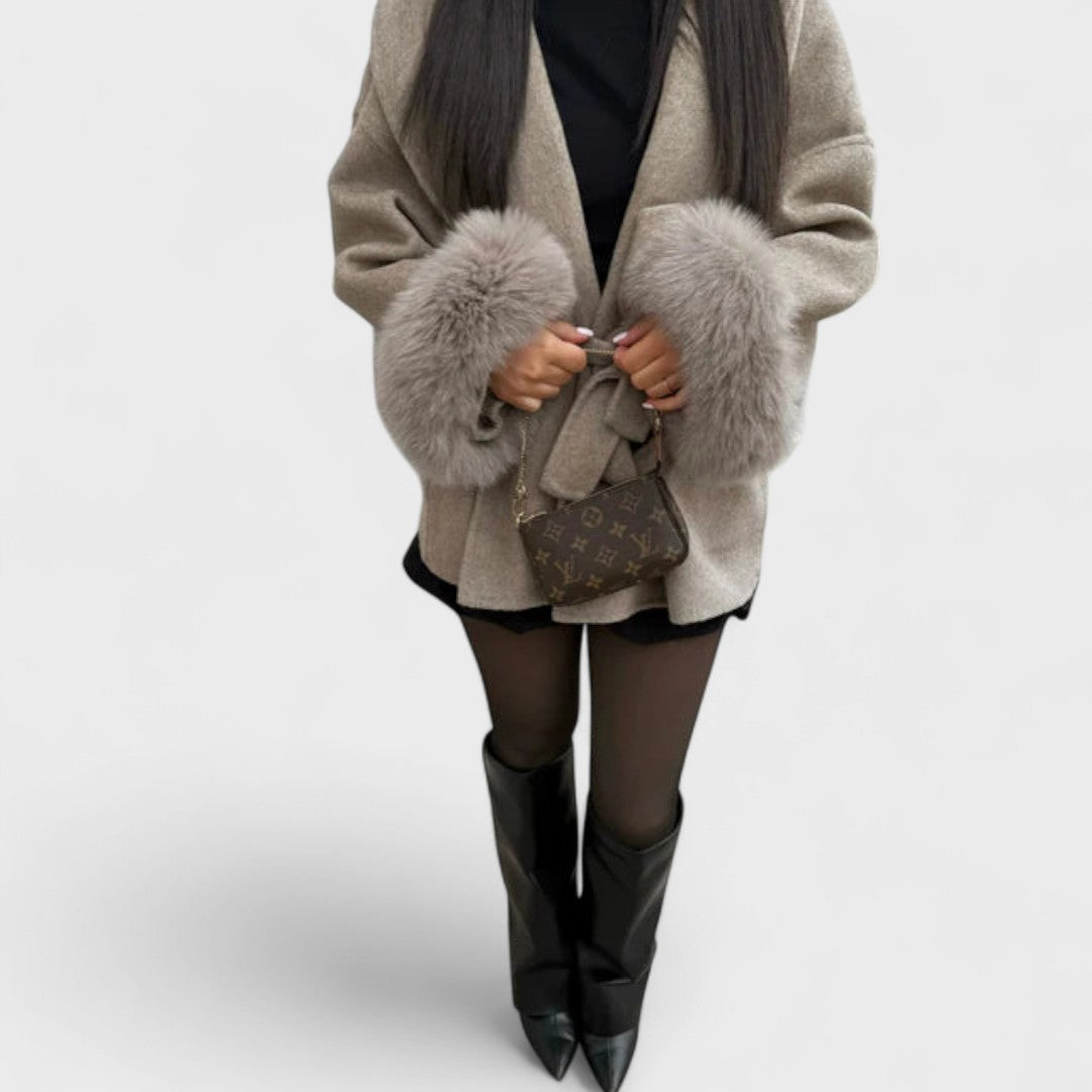 Leah | Timeless Coat with Luxe Fur