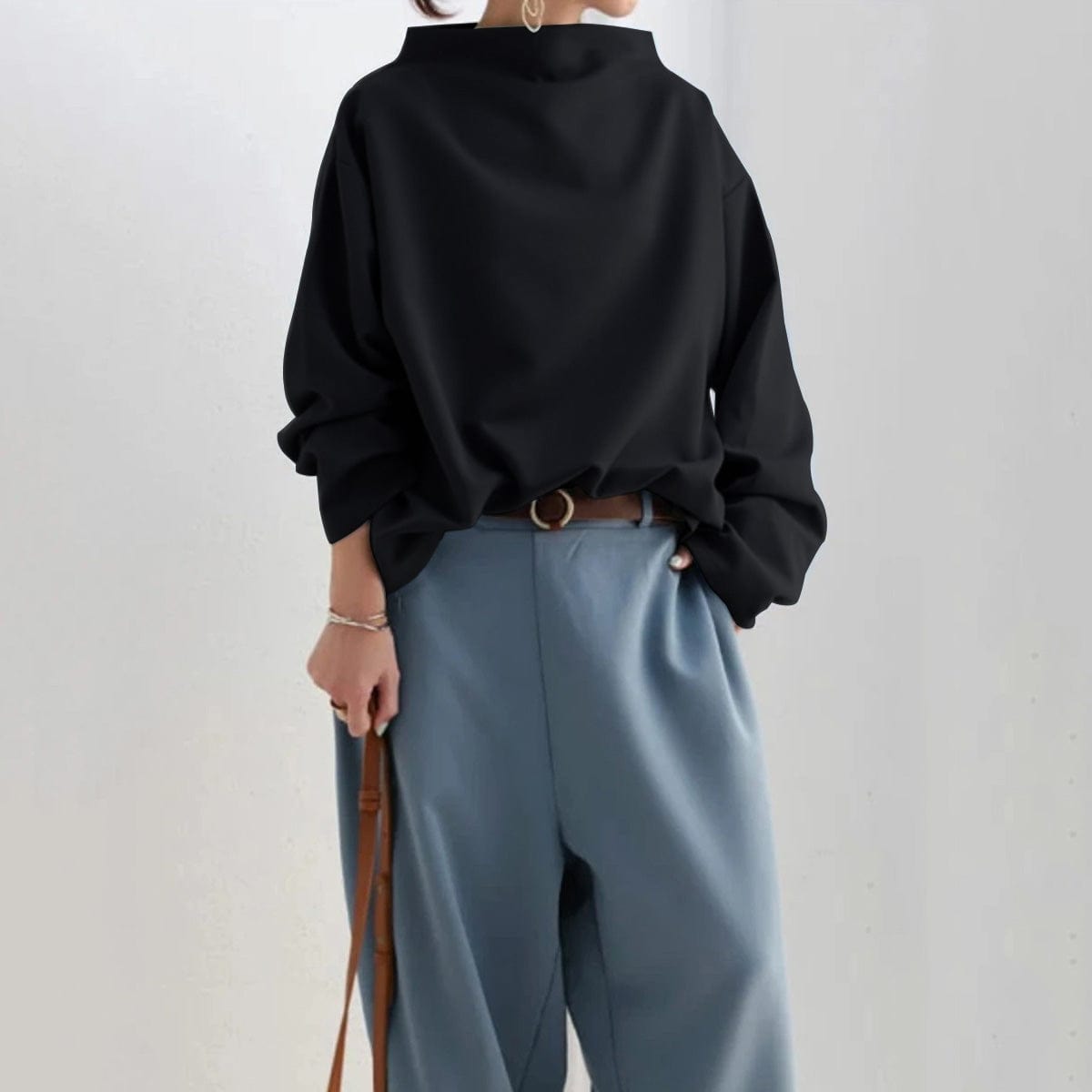 Elly - High-Neck Casual Top