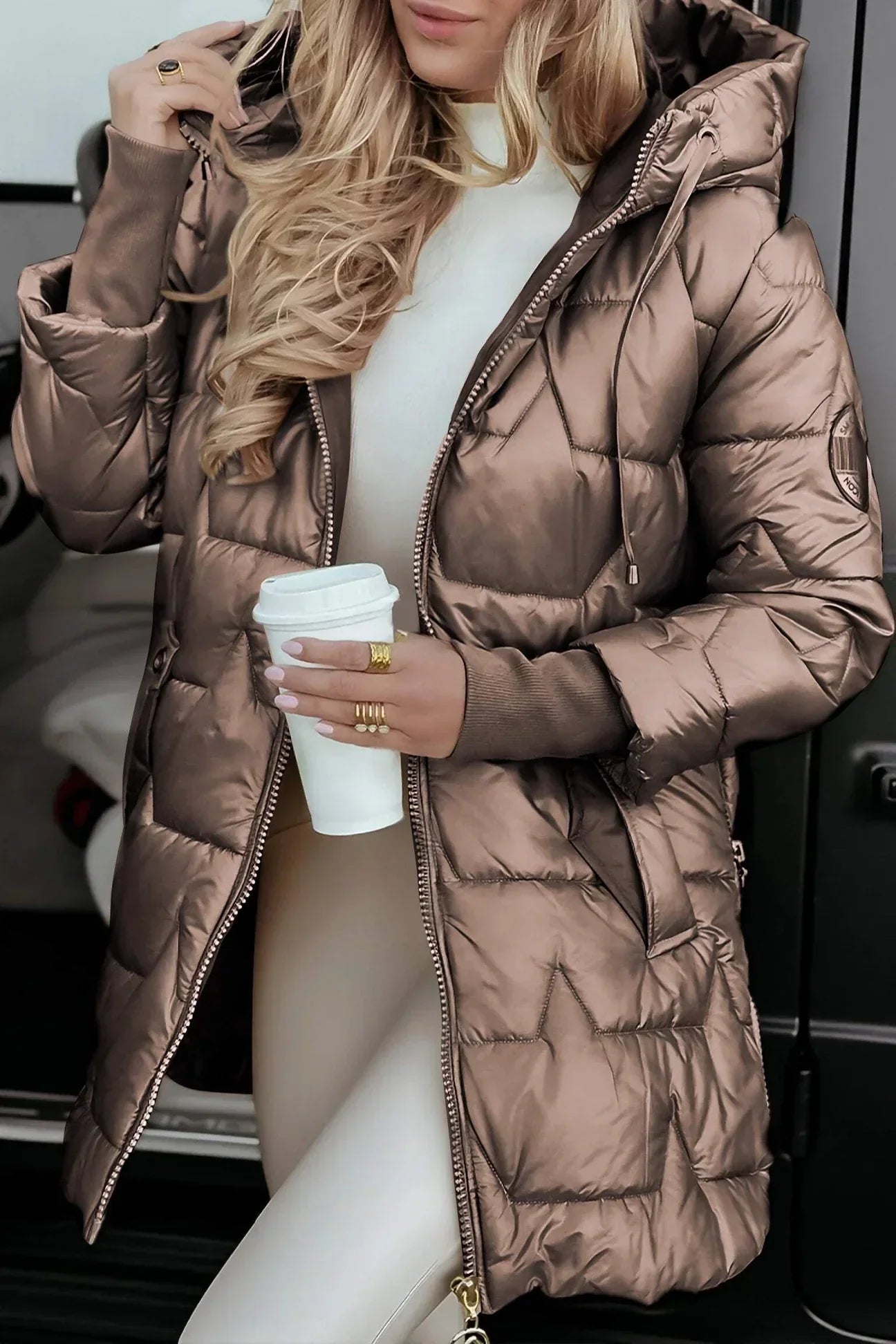 Nolwen – Elegant winter coat with hood and padding