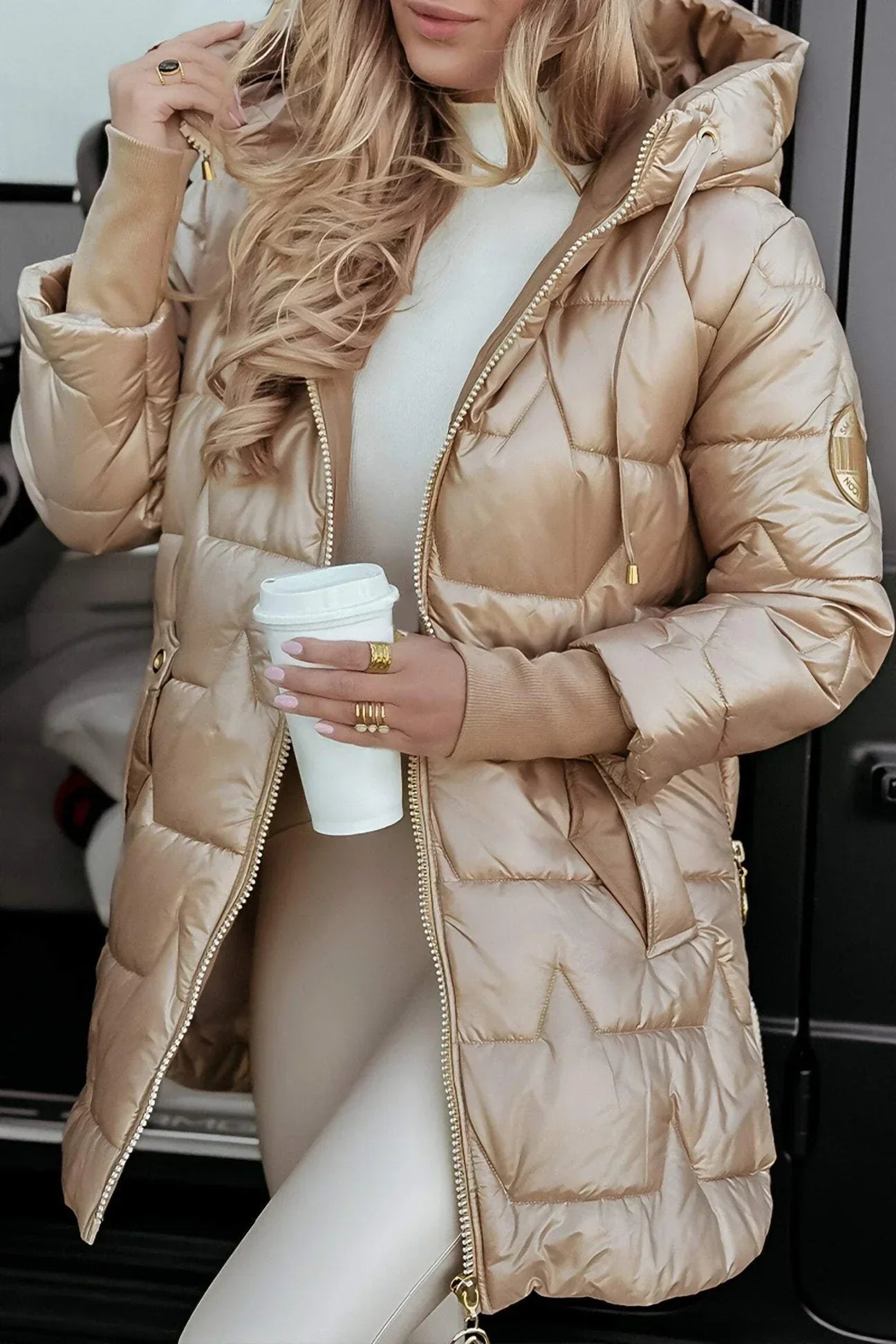 Nolwen – Elegant winter coat with hood and padding