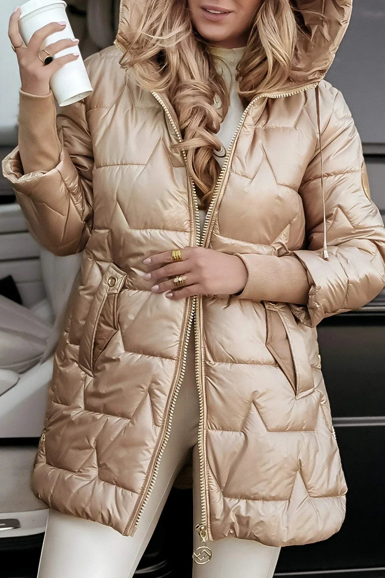 Nolwen – Elegant winter coat with hood and padding