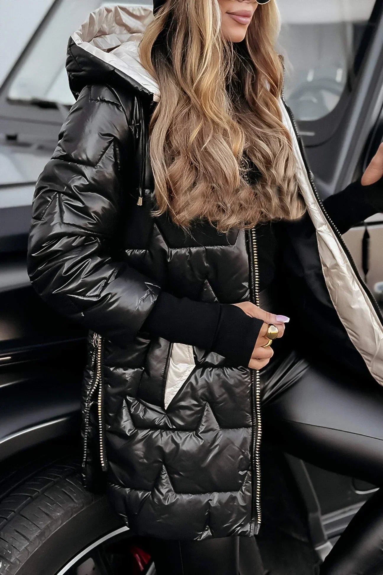 Nolwen – Elegant winter coat with hood and padding